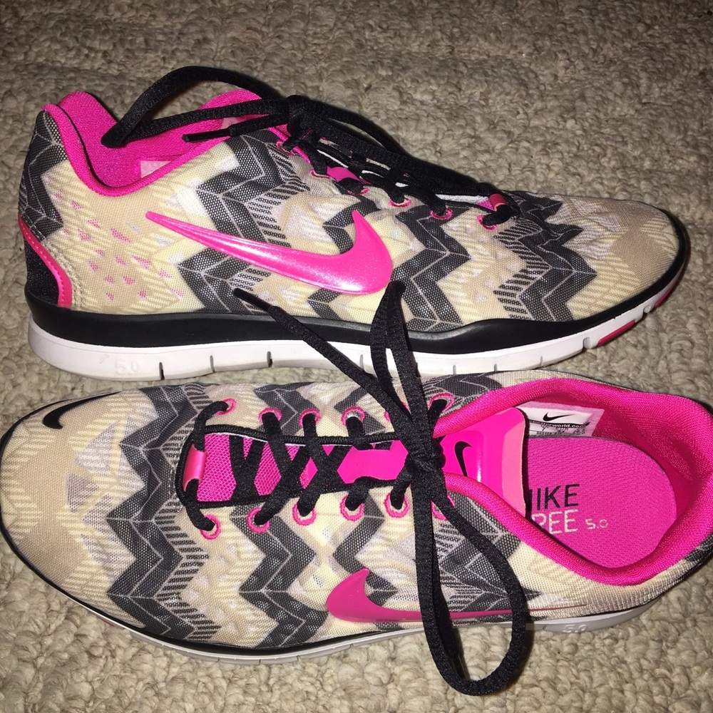 Women’s Aztec (Pink, Gray, & Black) Print Nike’s